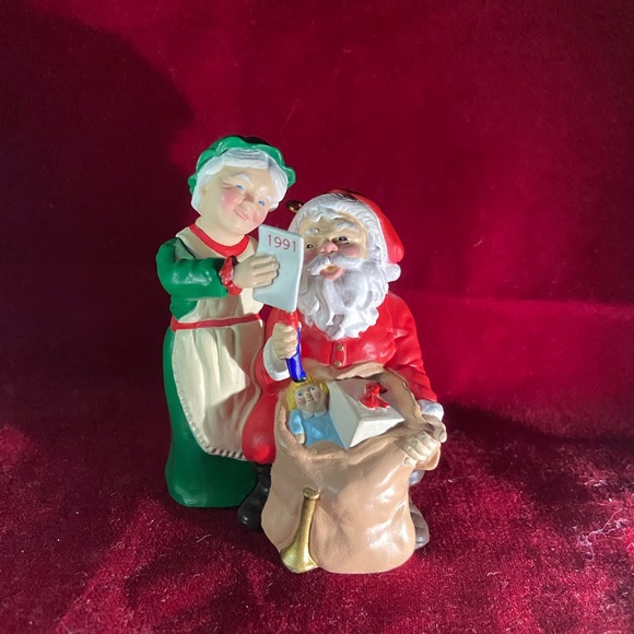 HALLMARK KEEPSAKE ORNAMENT 1991 - Picture 6 of 7